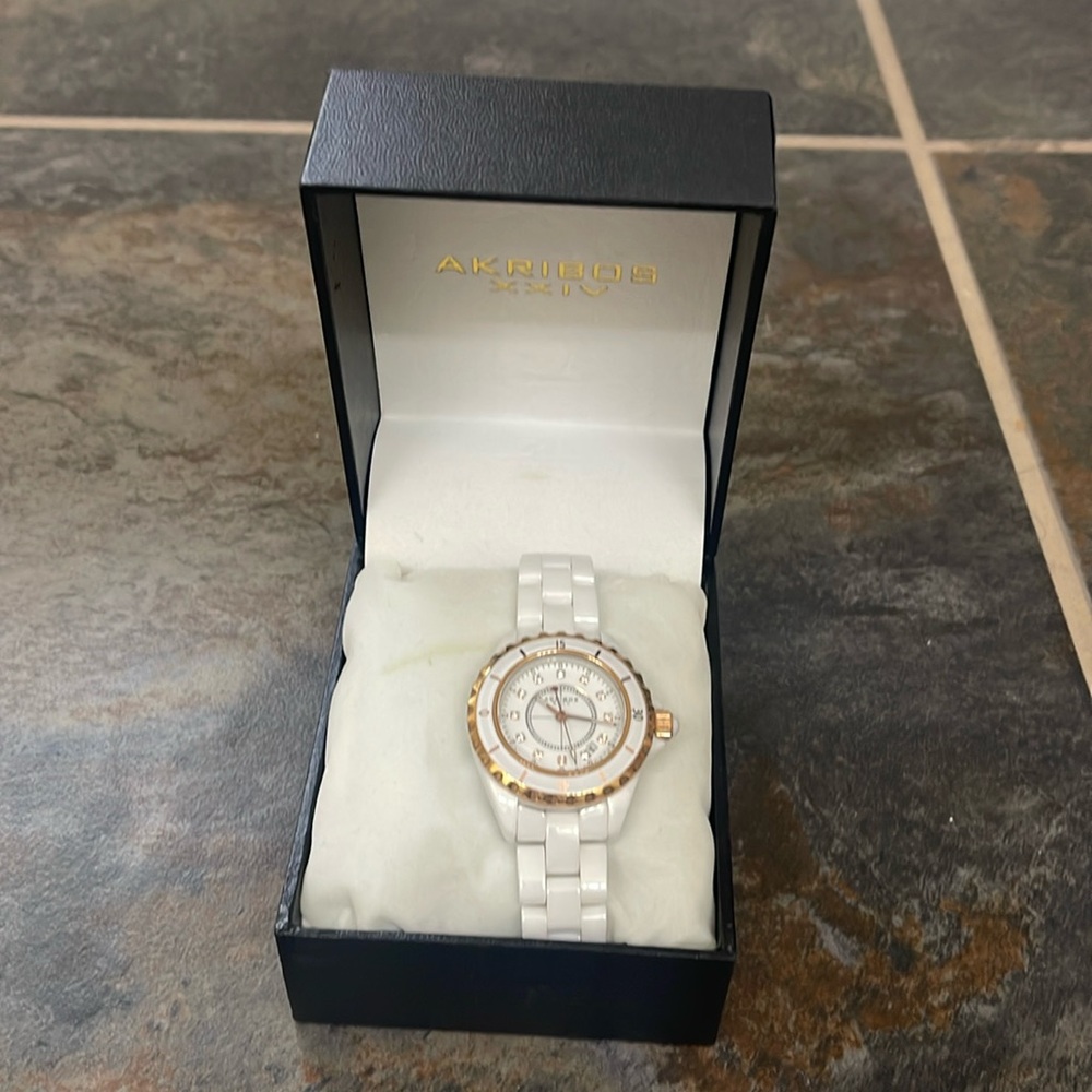 White watch excellent condition worn twice